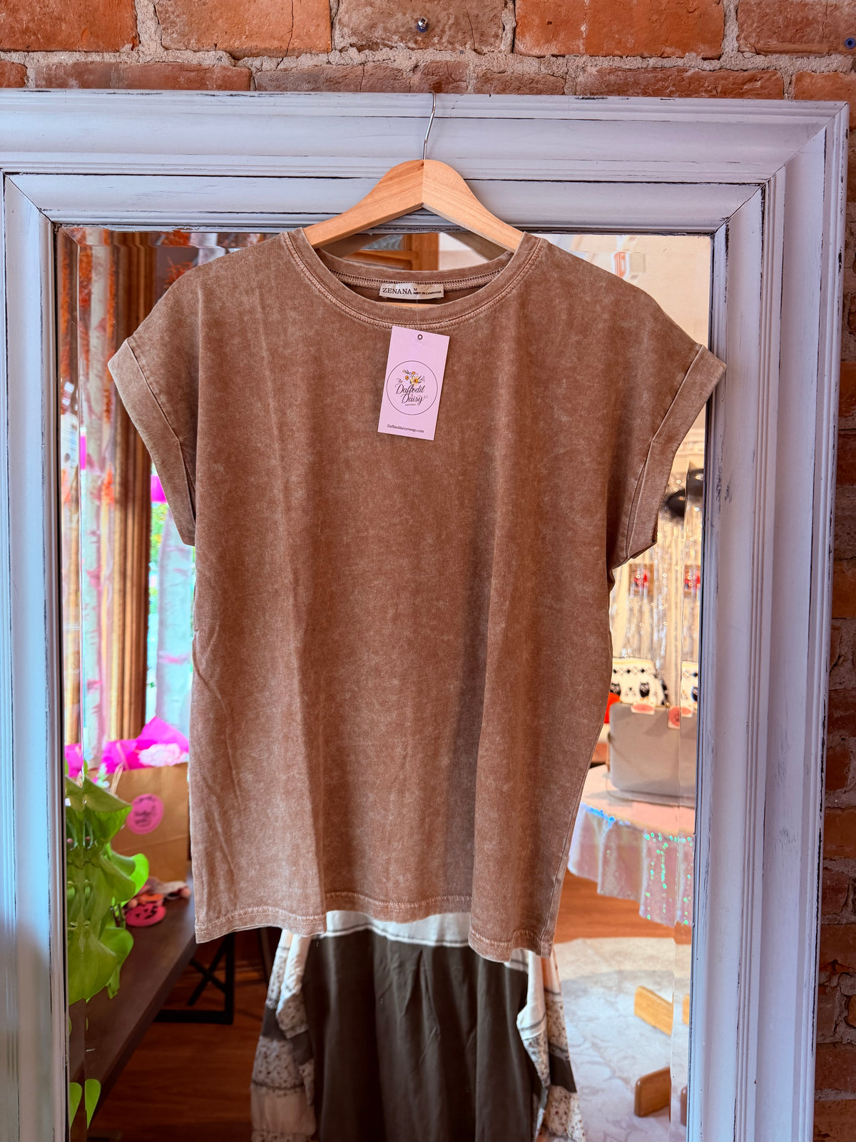Halo washed tee in brown