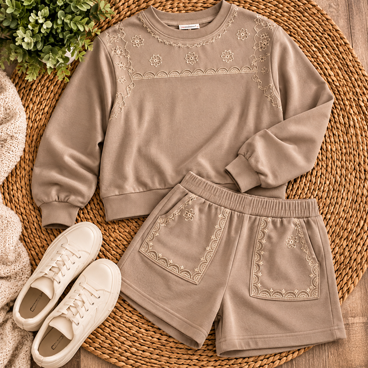 Lattes & Lace Set