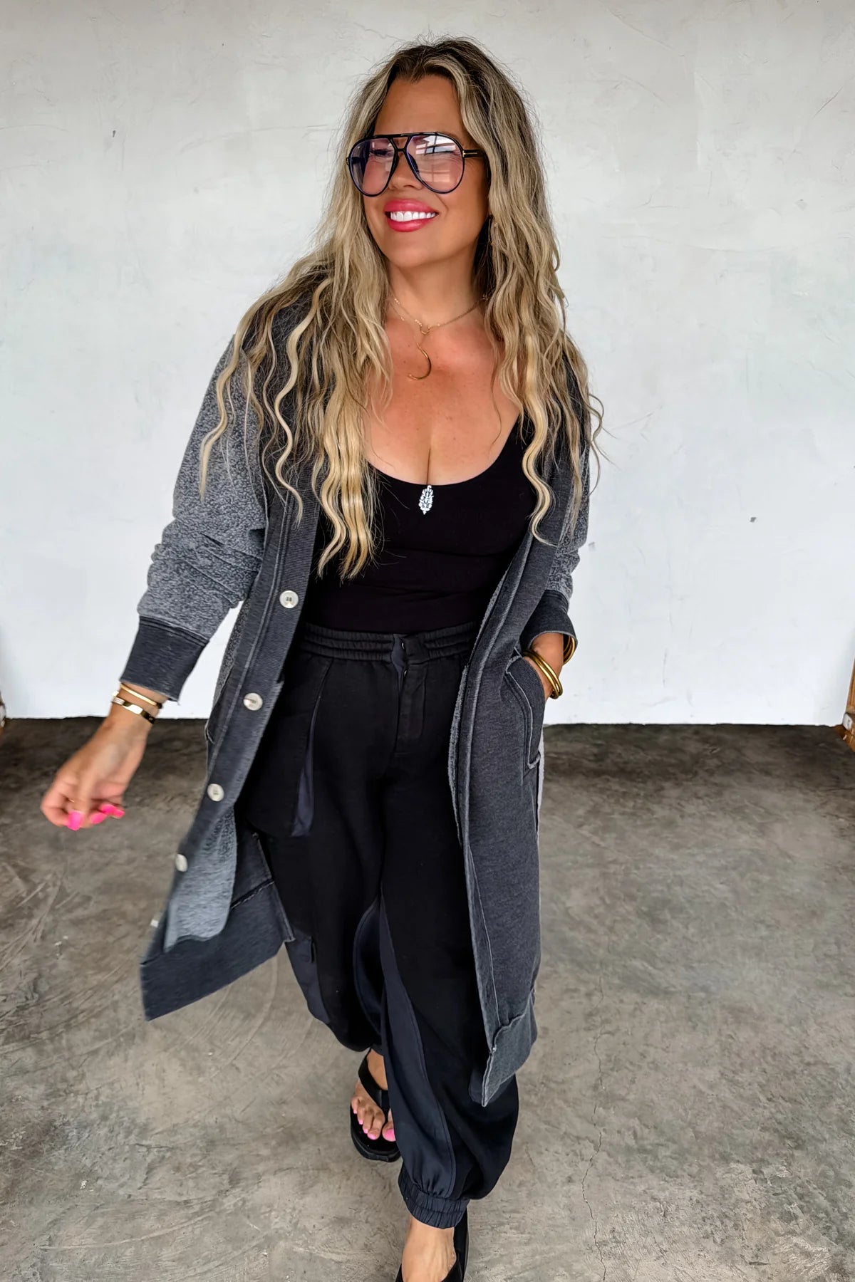 Desi Sweatshirt Cardi - Black